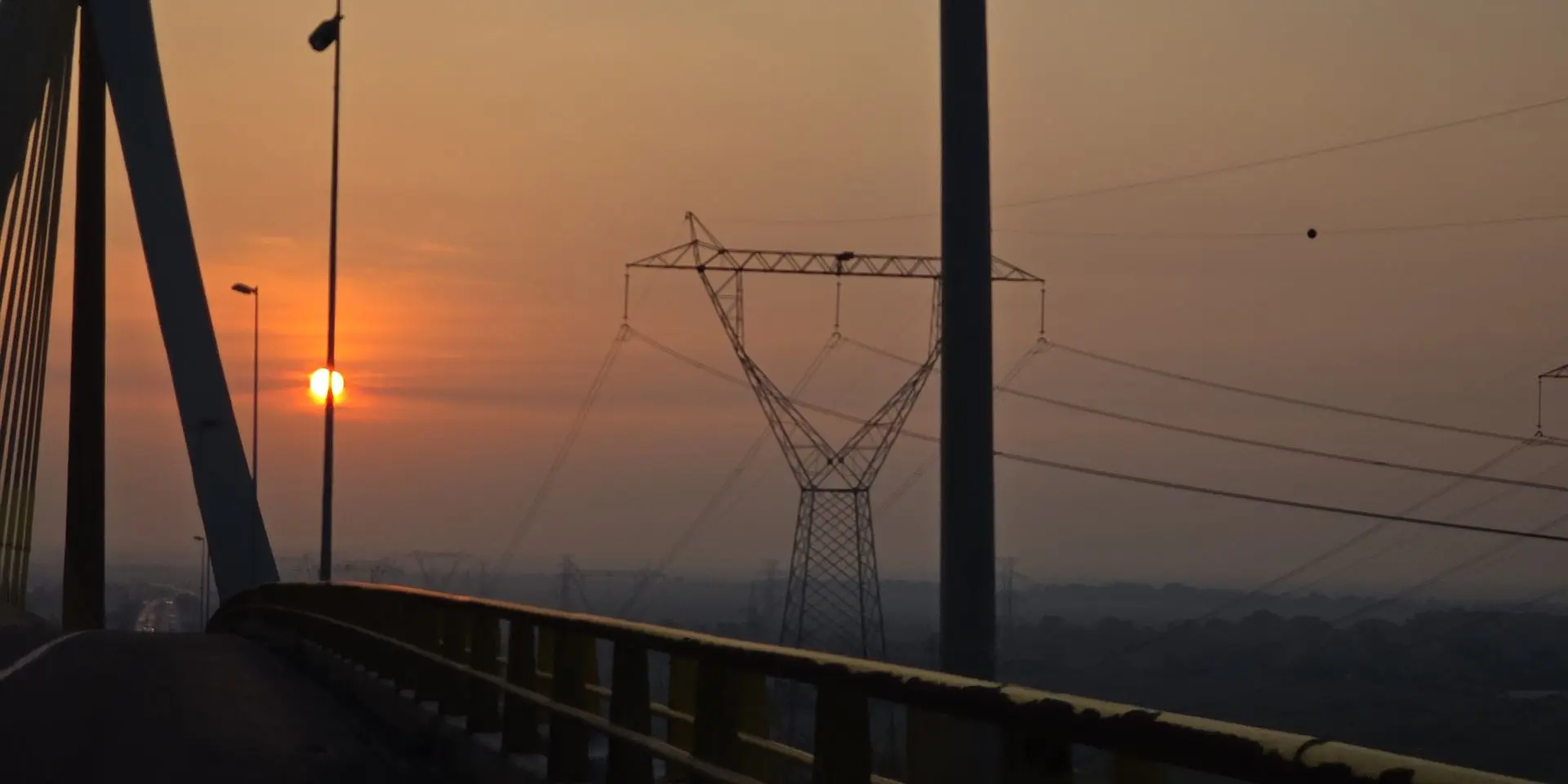 energia planta electrica sistema  tension media  automatizacion  turbo generadores